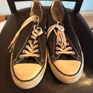 Men’s size 13 converse shoes